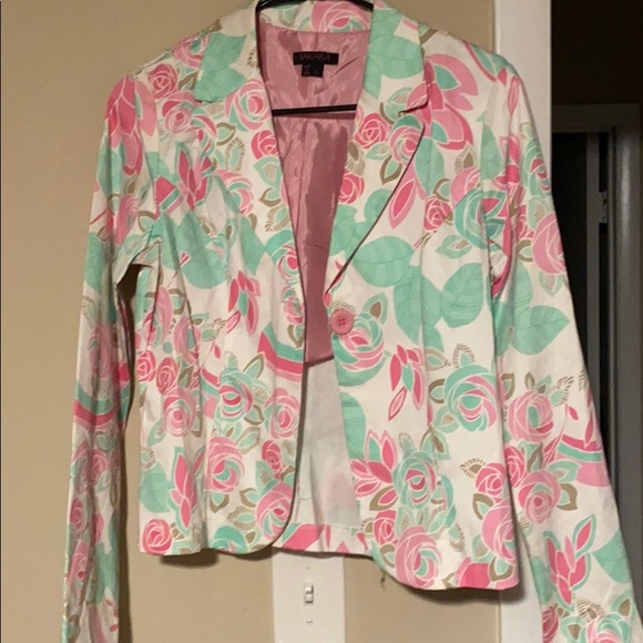 Jacket - Picture 2 of 4